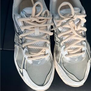 ASICS Women's Sneakers - Gray and Cream